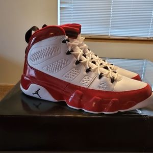 Retro Jordan 9s